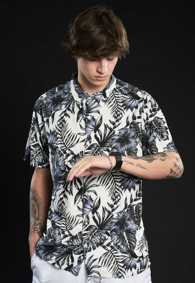 COMPRE 2 CAMISAS E GANHE UMA SHOULDER BAG DE BRINDE