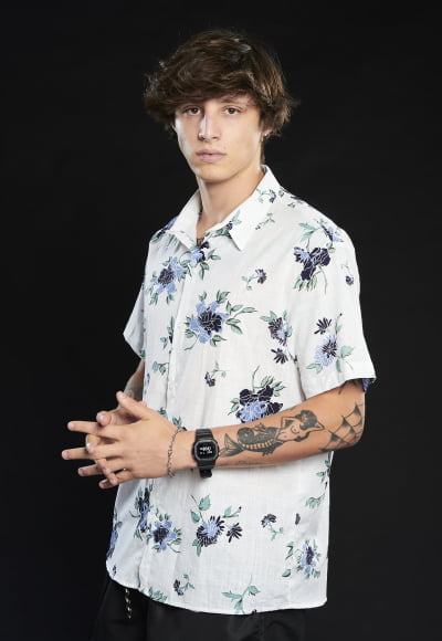 COMPRE 2 CAMISAS E GANHE UMA SHOULDER BAG DE BRINDE