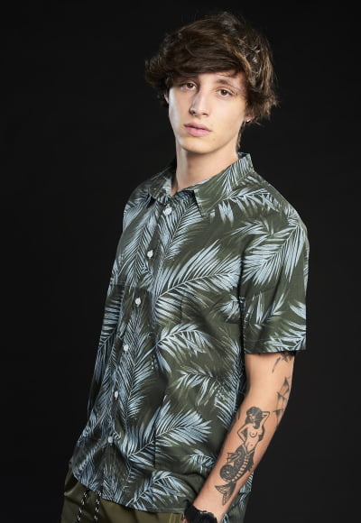 COMPRE 2 CAMISAS E GANHE UMA SHOULDER BAG DE BRINDE