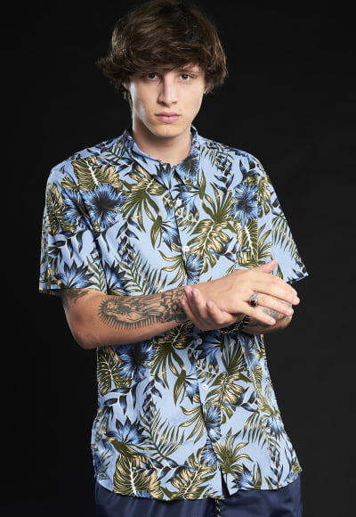 COMPRE 2 CAMISAS E GANHE UMA SHOULDER BAG DE BRINDE