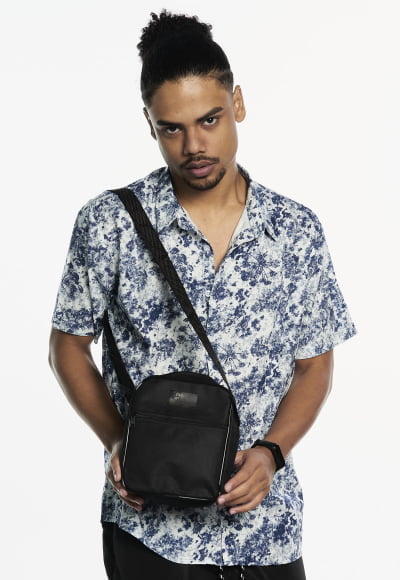 COMPRE 2 CAMISAS E GANHE UMA SHOULDER BAG DE BRINDE