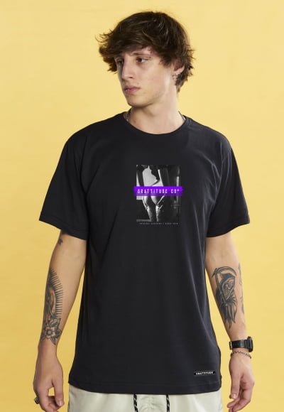 KIT 3 CAMISETAS COM 40% OFF